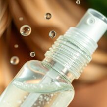 Serum w sprayu: kiedy nakładać i z czym łączyć dla najlepszych efektów