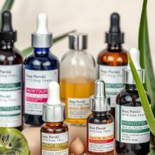 Kwasy na trądzik jakie: najczęstsze przyczyny i skuteczna pielęgnacja domowa