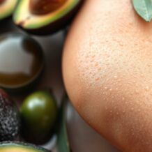 Cholesterol w kosmetykach: najczęstsze przyczyny i plan regeneracji na tydzień