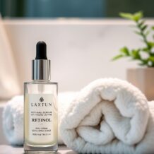 Retinol a peeling mechaniczny: jak budować tolerancję i kiedy zrobić przerwę