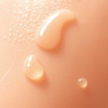 Peeling na przebarwienia: jak stosować bez podrażnień i przesuszenia